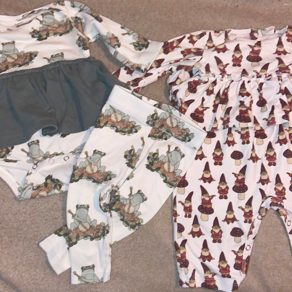 Kate Quinn bundle of two outfits 6-12 mth